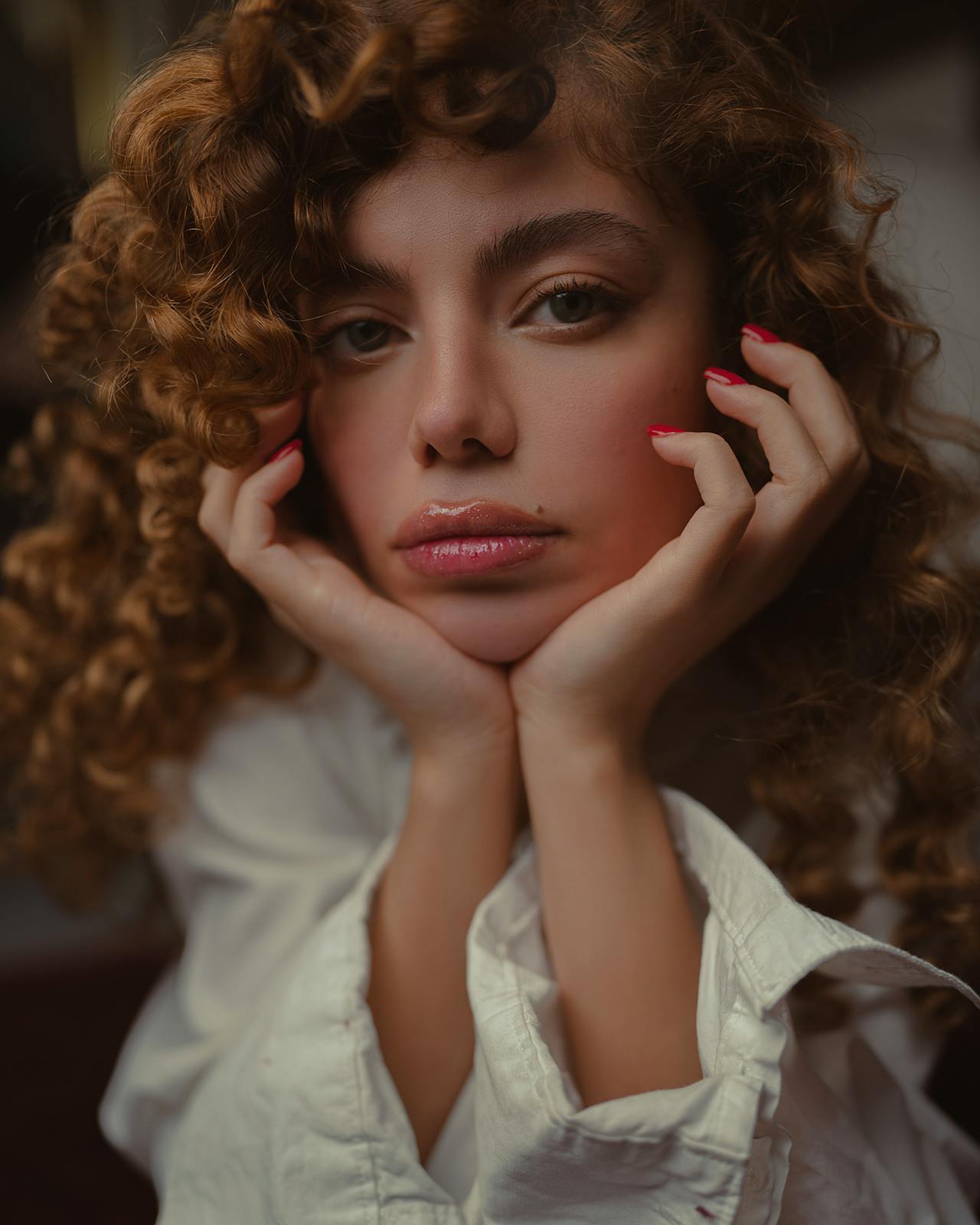 Prendre soin des boucles avec une routine claire et efficace